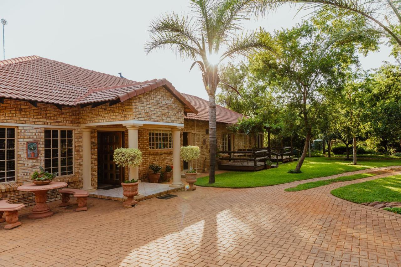 Boubou Bed And Breakfast Rustenburg Eksteriør billede